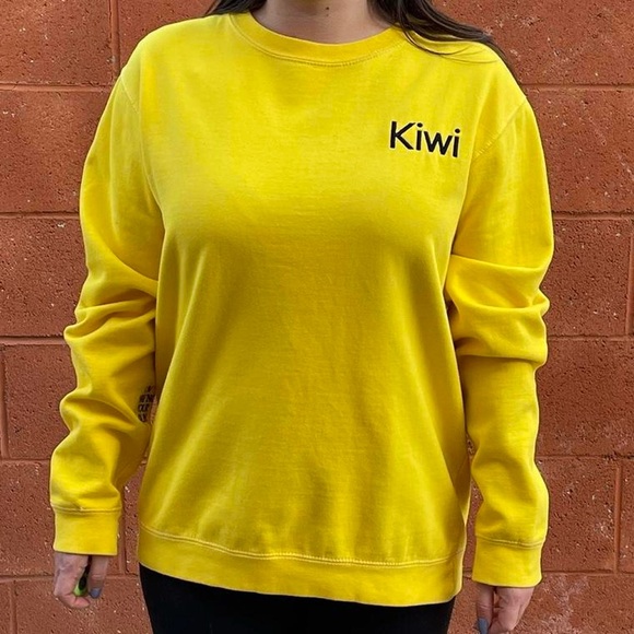 Official Harry Styles merch from his 2018 tour - Picture 1 of 7